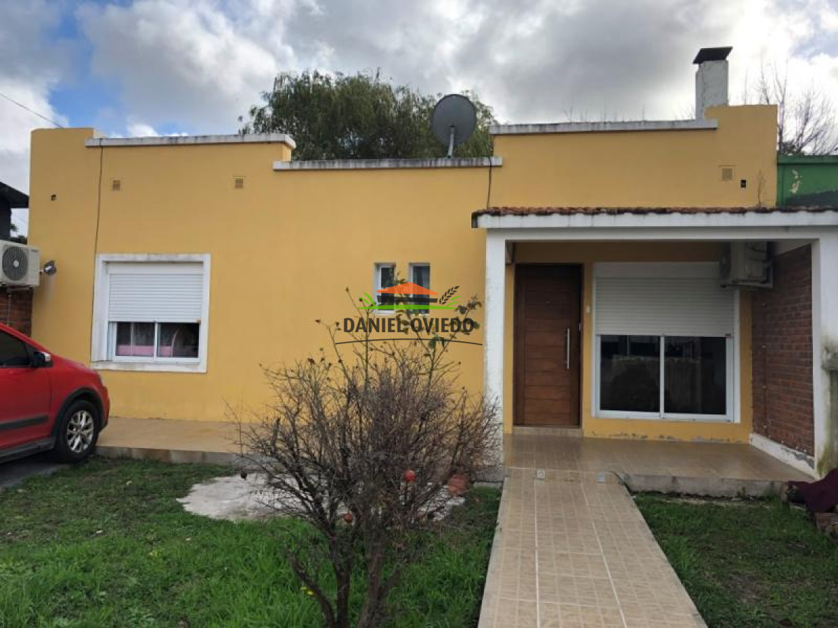 Casa ID.101 - Excelente casa en venta en calle Rincón, Tarariras.