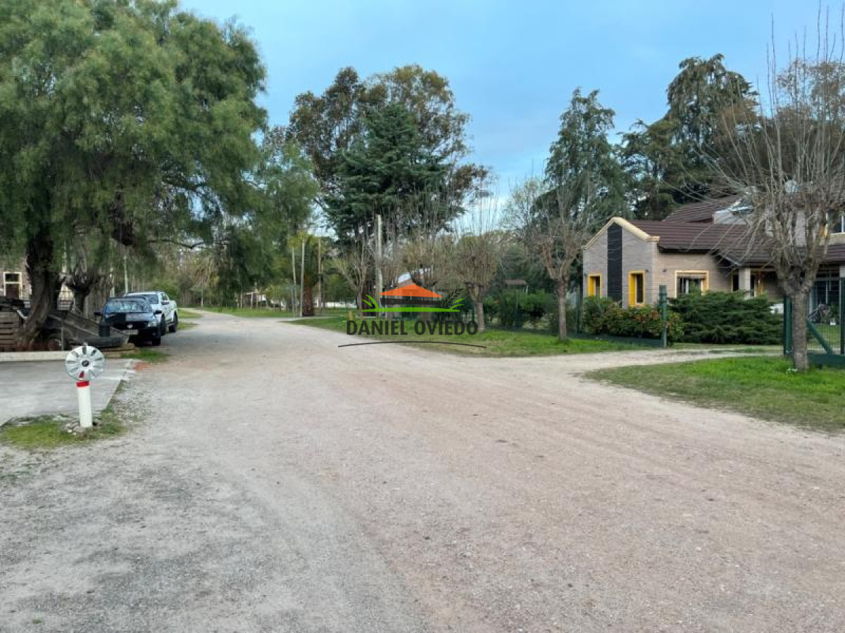 Casa ID.61 - Oportunidad Única en Santa Ana casa y local comercial en venta.