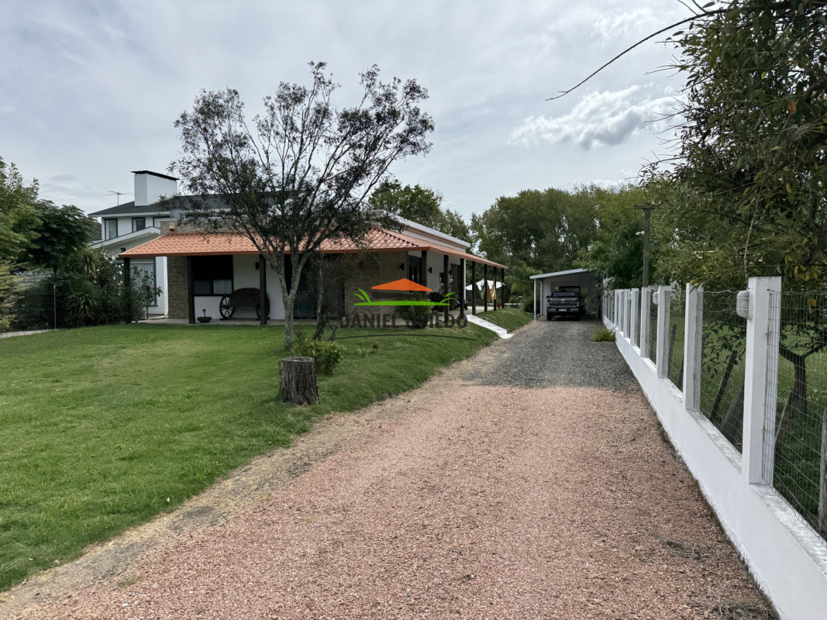 Casa ID.343/Excelente-casa-en-venta-con-piscina-y-muelle-a-arroyo-en-Boca-del-Cufré. - Excelente casa en venta con piscina y muelle a arroyo en Boca del Cufré.