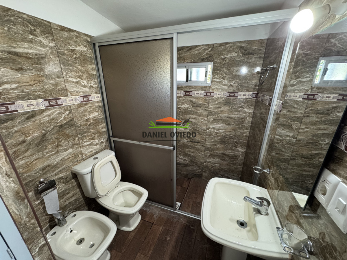 Casa ID.356/Casa-céntrica-de-2-dormitorios-con-garage-en-Nueva-Helvecia---Excelente-ubicación - Casa céntrica de 2 dormitorios con garage en Nueva Helvecia - Excelente ubicación