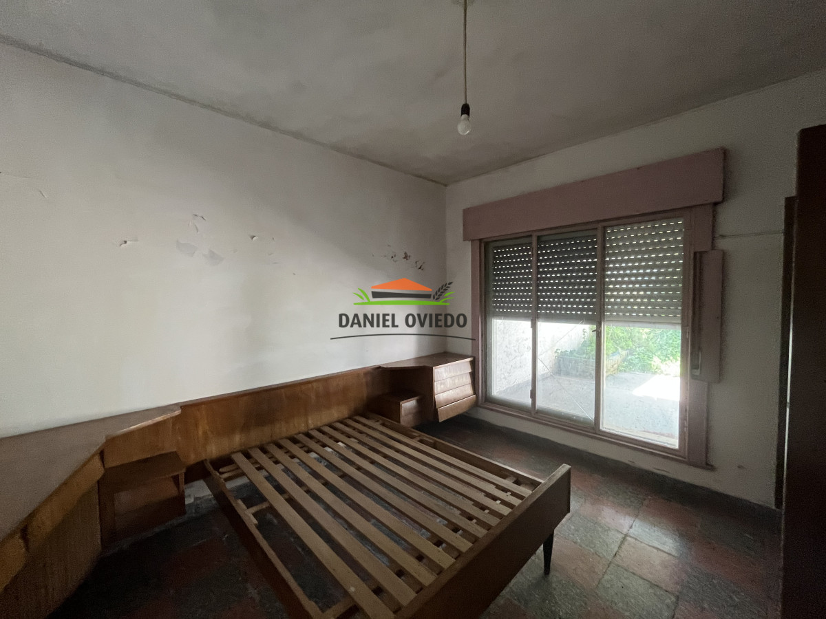 Casa ID.257/Amplia-casa-ubicada-en-el-centro-en-calle-Zorrilla-en-venta. - Amplia casa ubicada en el centro en calle Zorrilla en venta. 