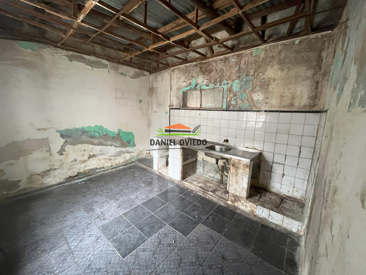 Casa ID.142 - Casa en venta en exclusividad a reciclar en buen estado de construcción, en Carmelo. 