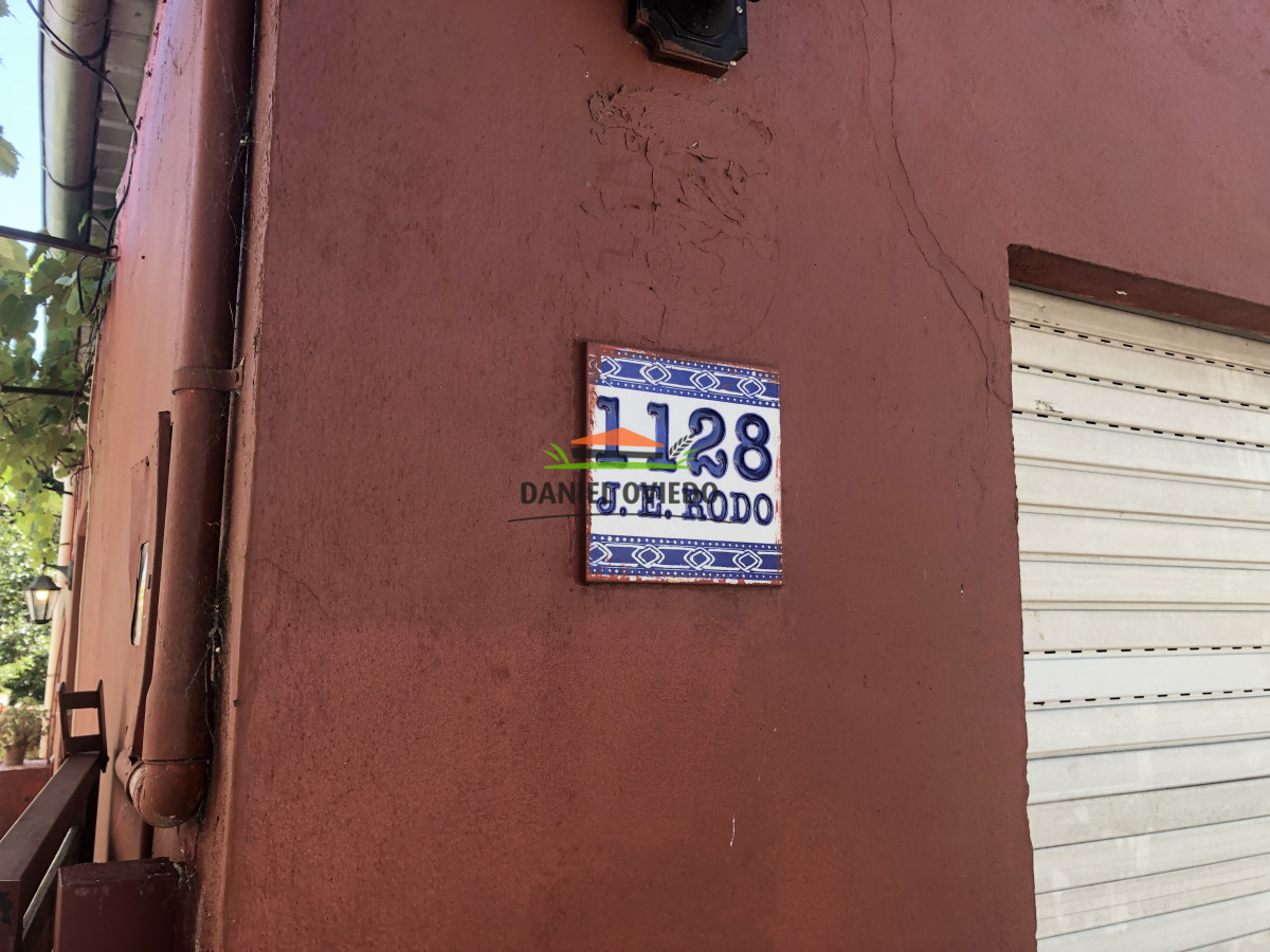 Casa ID.233/Casa-en-venta-en-calle-Rodó-enfrente-a-escuela-40. - Casa en venta en calle Rodó enfrente a escuela 40.