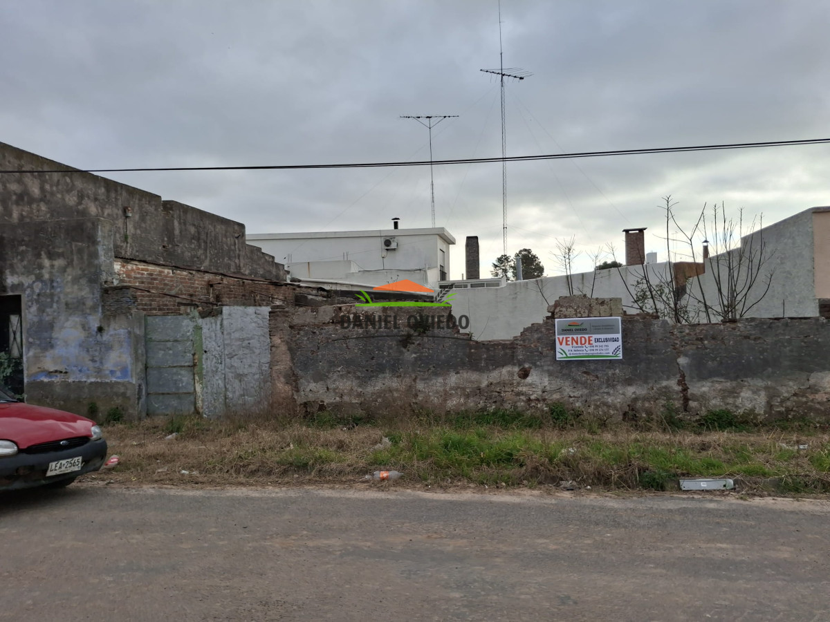 Casa ID.238/Casa-a-reciclar-muy-buena-ubicación-en-esquina. - Casa a reciclar muy buena ubicación en esquina.