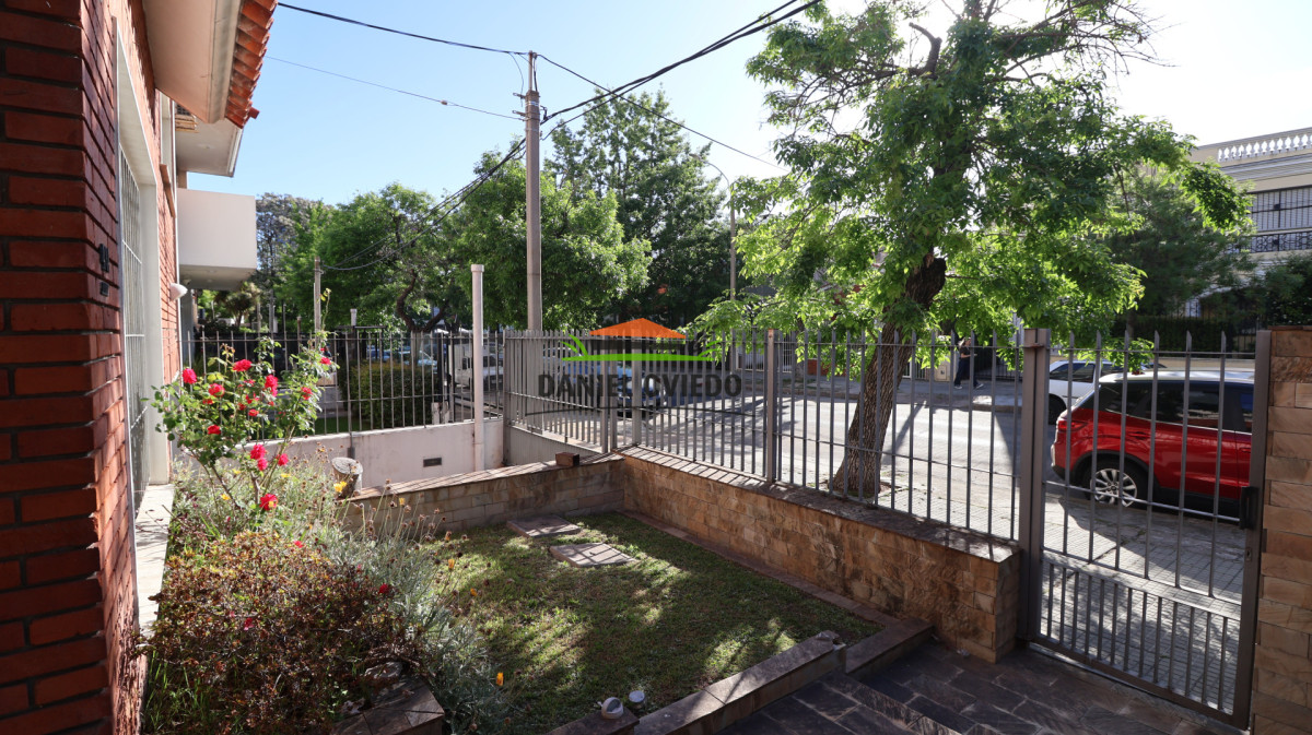 Casa ID.292/Casa-en-punto-privilegiado-de-Punta-Carretas. - Casa en punto privilegiado de Punta Carretas.