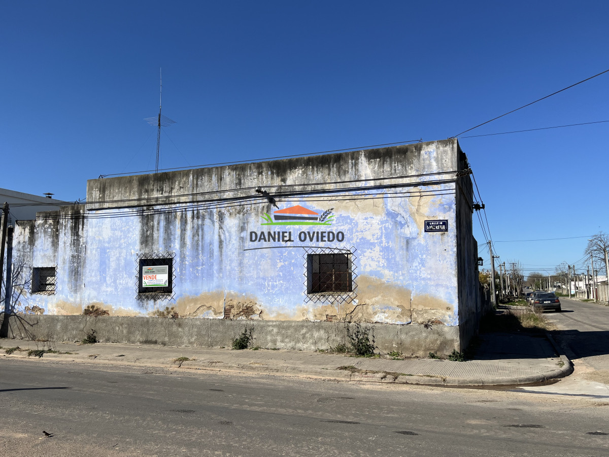 Casa ID.238/Casa-a-reciclar-muy-buena-ubicación-en-esquina. - Casa a reciclar muy buena ubicación en esquina.