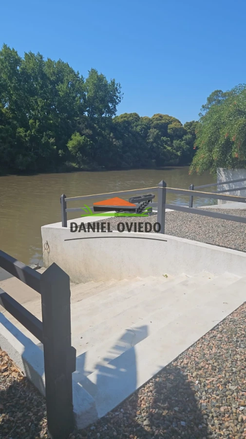 Casa ID.343/Excelente-casa-en-venta-con-piscina-y-muelle-a-arroyo-en-Boca-del-Cufr - Excelente casa en venta con piscina y muelle a arroyo en Boca del Cufré.