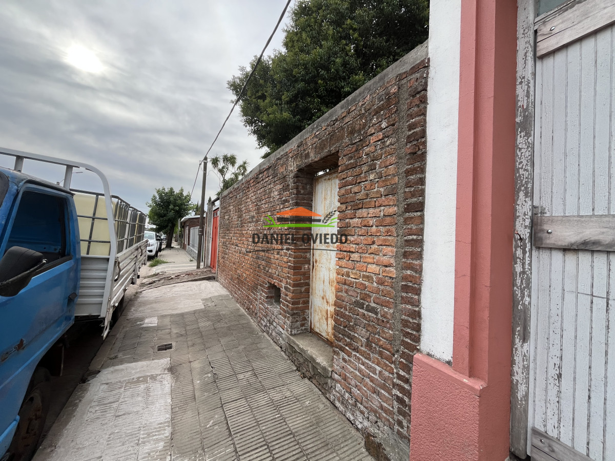 Casa ID.321/Casa-y-local-comercial-en-venta-en-calle-Zorrilla,-Carmelo. - Casa y local comercial en venta en calle Zorrilla, Carmelo.