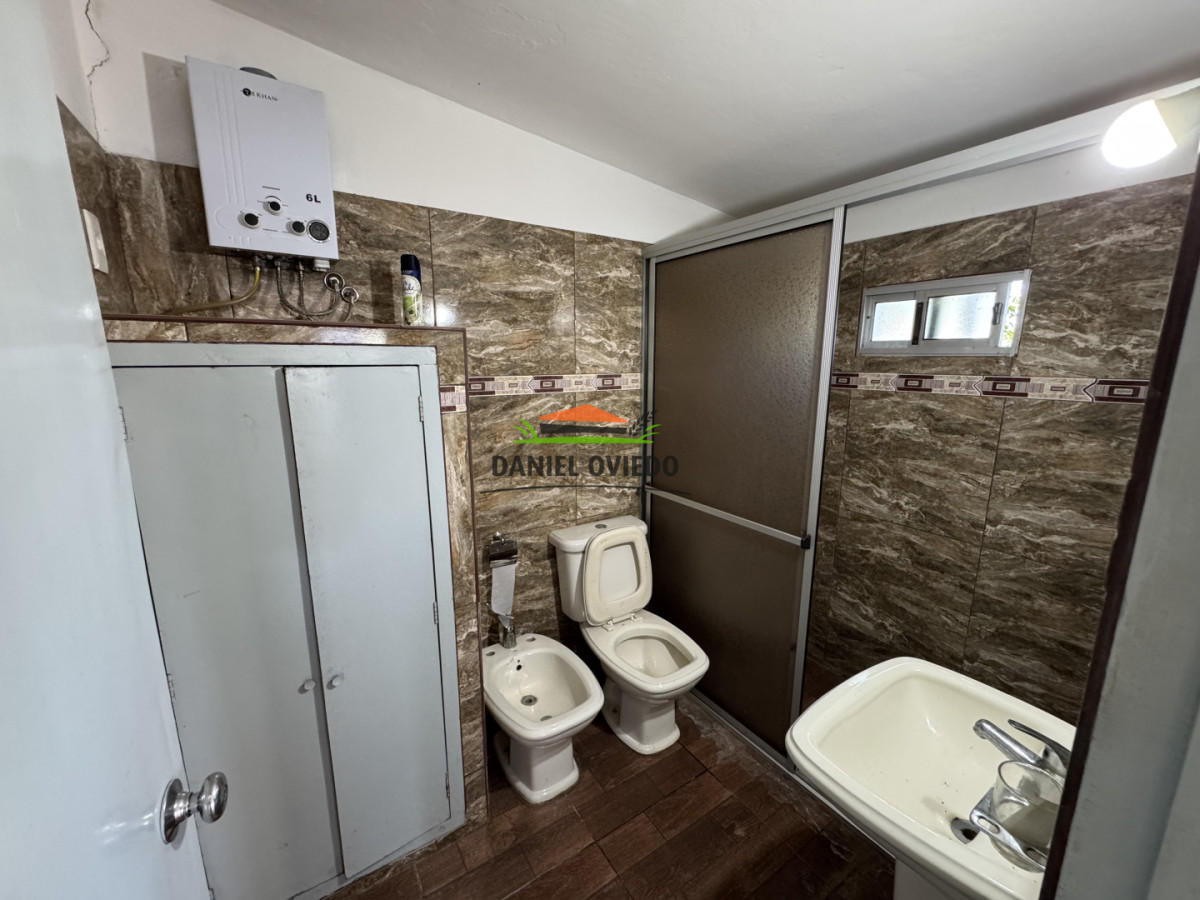 Casa ID.356/Casa-céntrica-de-2-dormitorios-con-garage-en-Nueva-Helvecia---Excelente-ubicación - Casa céntrica de 2 dormitorios con garage en Nueva Helvecia - Excelente ubicación