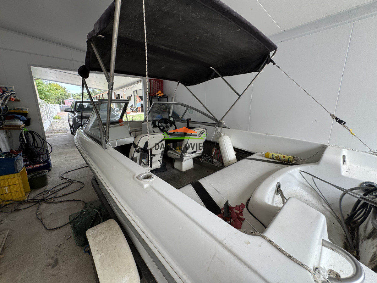 Casa ID.343/Excelente-casa-en-venta-con-piscina-y-muelle-a-arroyo-en-Boca-del-Cufré. - Excelente casa en venta con piscina y muelle a arroyo en Boca del Cufré.