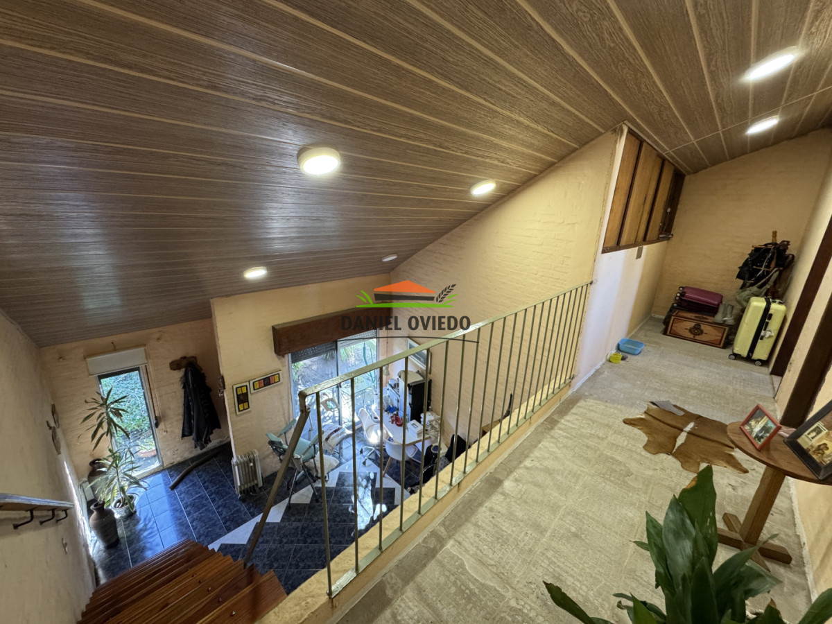 Casa ID.393/Casa-de-2-plantas-a-solo-2-cuadras-de-la-playa-en-Balneario-Los-Pinos-II-|-3-dormitorios-y-amplio-terreno - Casa de 2 plantas a solo 2 cuadras de la playa en Balneario Los Pinos II | 3 dormitorios y amplio terreno