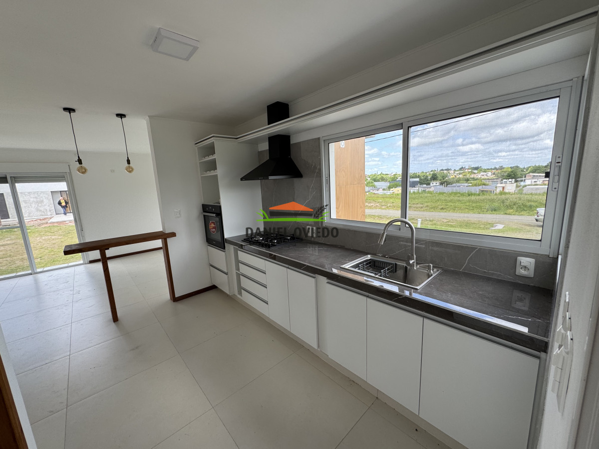 Casa ID.289/Casa-a-estrenar-en-Loma-Verde--moderna,-c - Casa a estrenar en Loma Verde — moderna, cómoda y lista para ser tu nuevo hogar