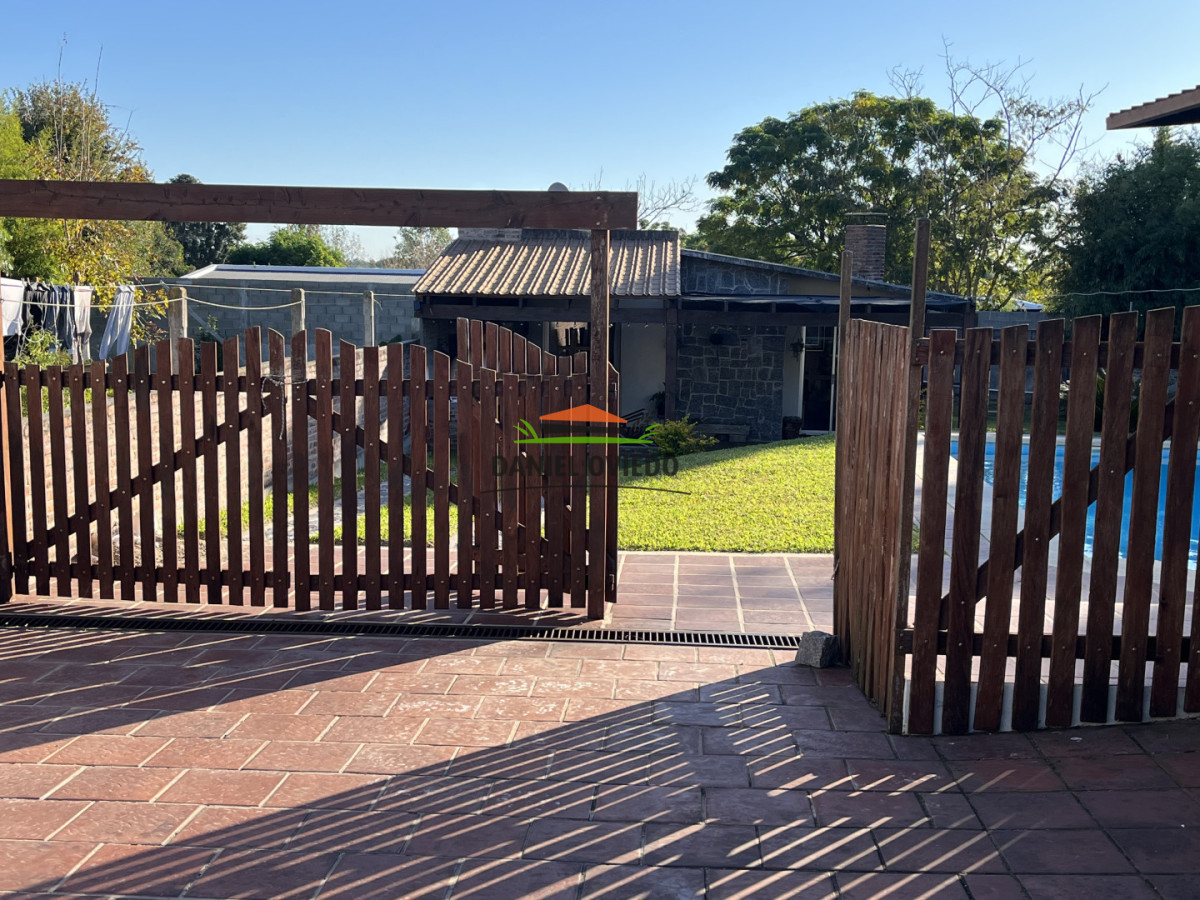 Casa ID.355/Excelente-propiedad-con-piscina,-barbacoa-y-garaje-en-Nueva-Helvecia - Excelente propiedad con piscina, barbacoa y garaje en Nueva Helvecia