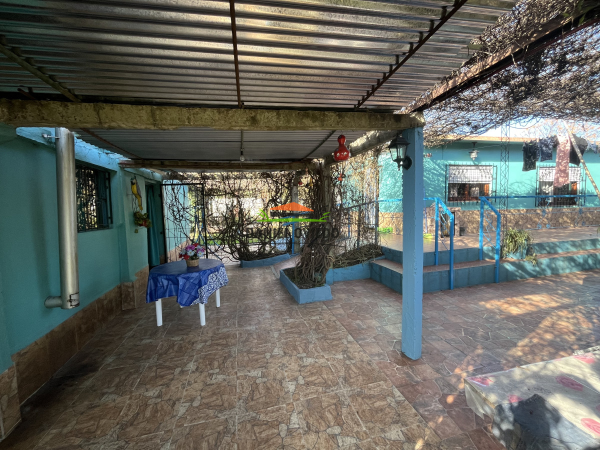 Casa ID.237/Casa-en-venta-en-Juan-Lacaze-con-gran-terreno. - Casa en venta en Juan Lacaze con gran terreno.