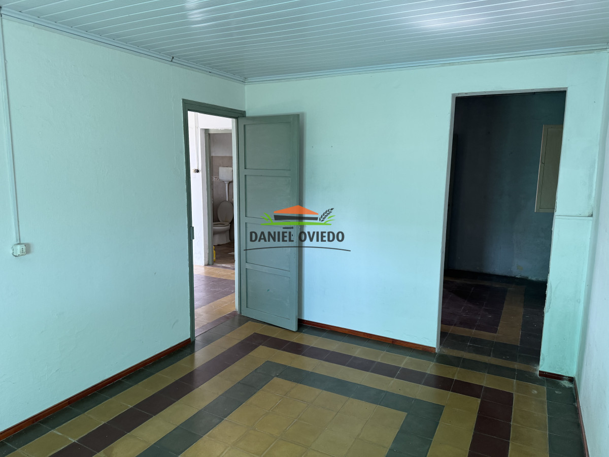 Casa ID.252/Casa-en-venta-sobre-carretera,-a-pasos-de-la-Escuela---ubicación-estratégica - Casa en venta sobre carretera, a pasos de la Escuela - ubicación estratégica