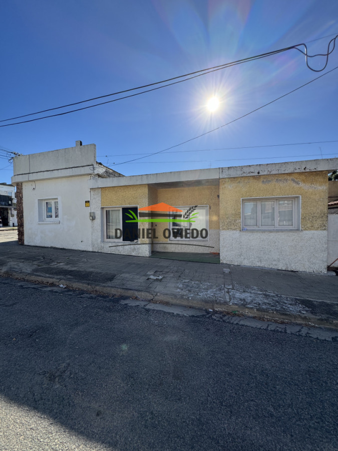 Casa ID.367/Casa-c - Casa céntrica en Nueva Helvecia, a 2 cuadras de la plaza