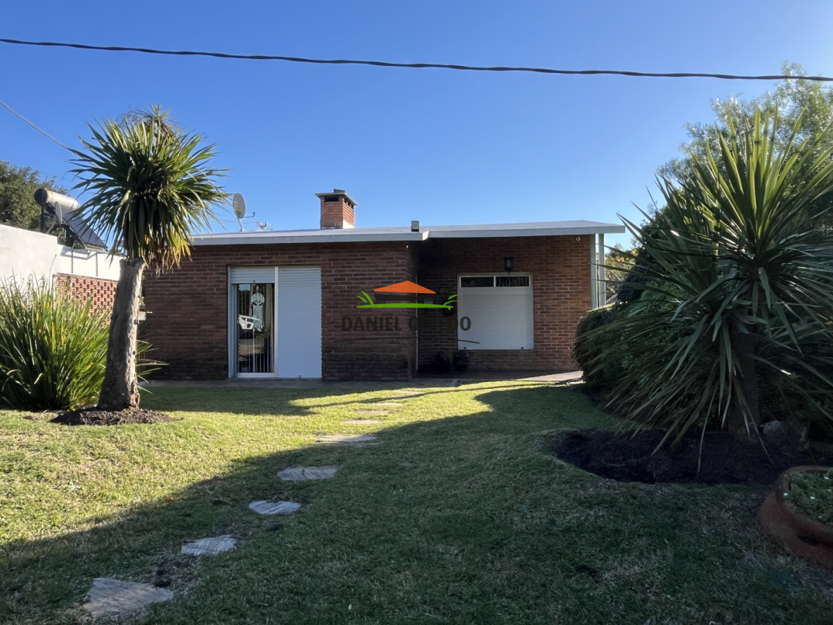 Casa ID.355/Excelente-propiedad-con-piscina,-barbacoa-y-garaje-en-Nueva-Helvecia - Excelente propiedad con piscina, barbacoa y garaje en Nueva Helvecia