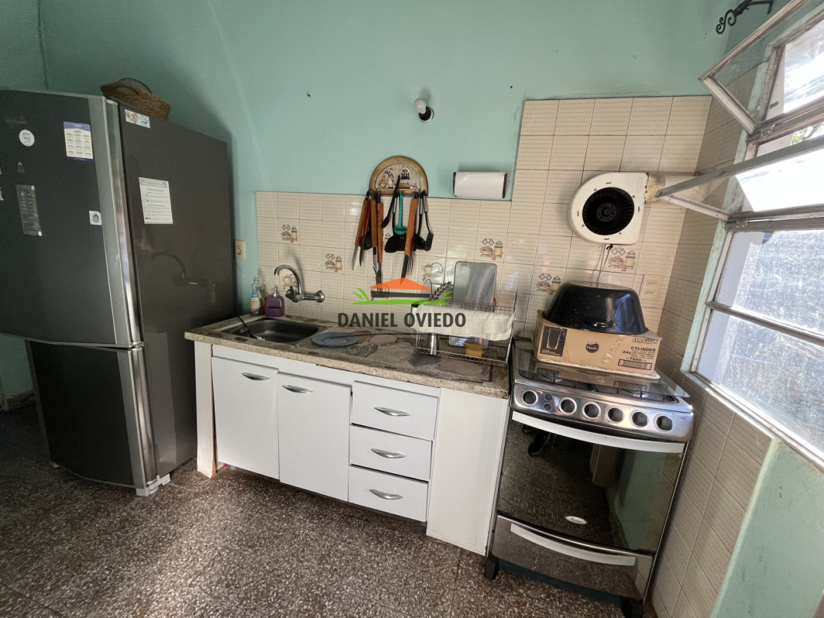 Casa ID.355/Excelente-propiedad-con-piscina,-barbacoa-y-garaje-en-Nueva-Helvecia - Excelente propiedad con piscina, barbacoa y garaje en Nueva Helvecia