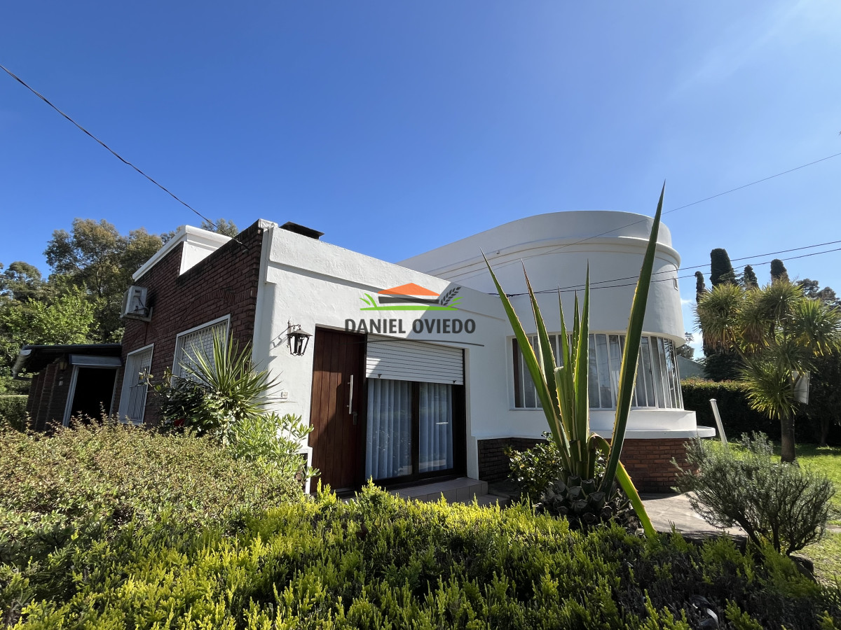 Casa ID.259/Casa-y-local-comercial-en-venta-en-Av.-Armand-Ugon,-Valdense. - Casa y local comercial en venta en Av. Armand Ugon, Valdense.