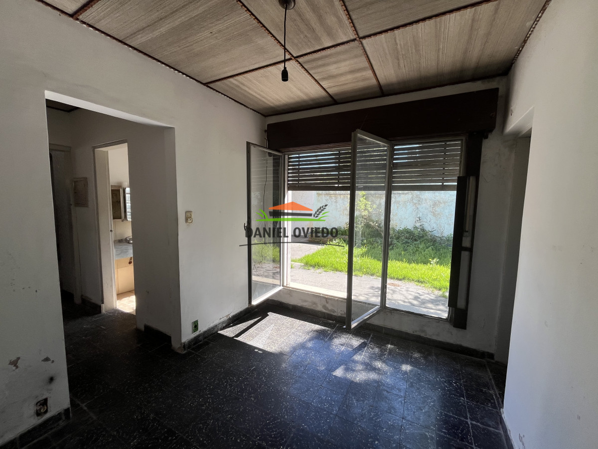 Casa ID.257/Amplia-casa-ubicada-en-el-centro-en-calle-Zorrilla-en-venta. - Amplia casa ubicada en el centro en calle Zorrilla en venta. 