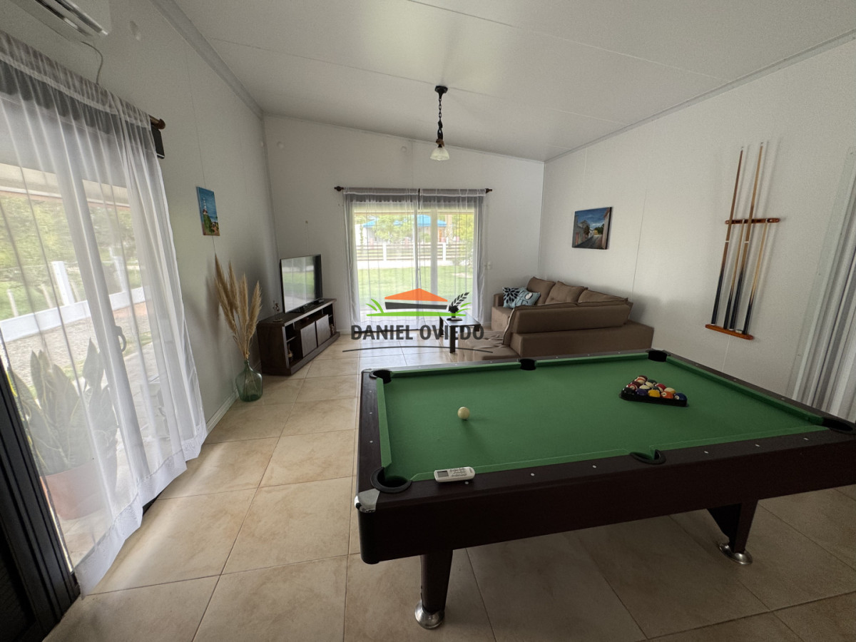 Casa ID.343/Excelente-casa-en-venta-con-piscina-y-muelle-a-arroyo-en-Boca-del-Cufré. - Excelente casa en venta con piscina y muelle a arroyo en Boca del Cufré.