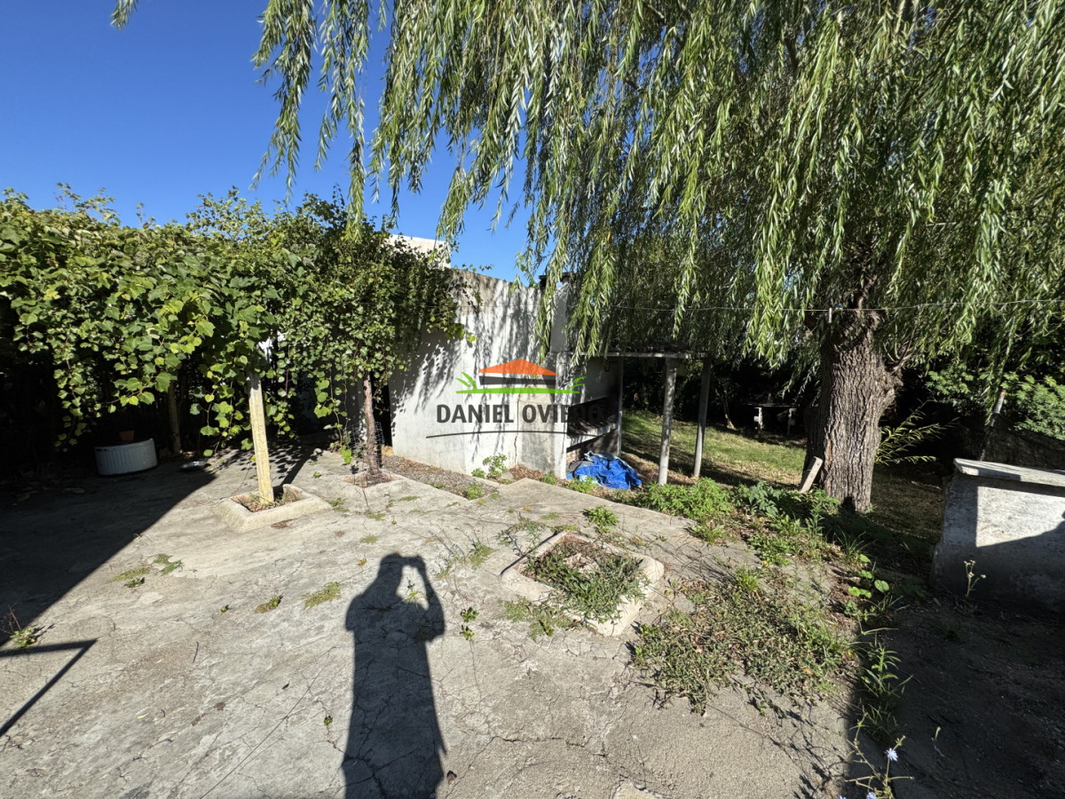 Casa ID.356/Casa-céntrica-de-2-dormitorios-con-garage-en-Nueva-Helvecia---Excelente-ubicación - Casa céntrica de 2 dormitorios con garage en Nueva Helvecia - Excelente ubicación