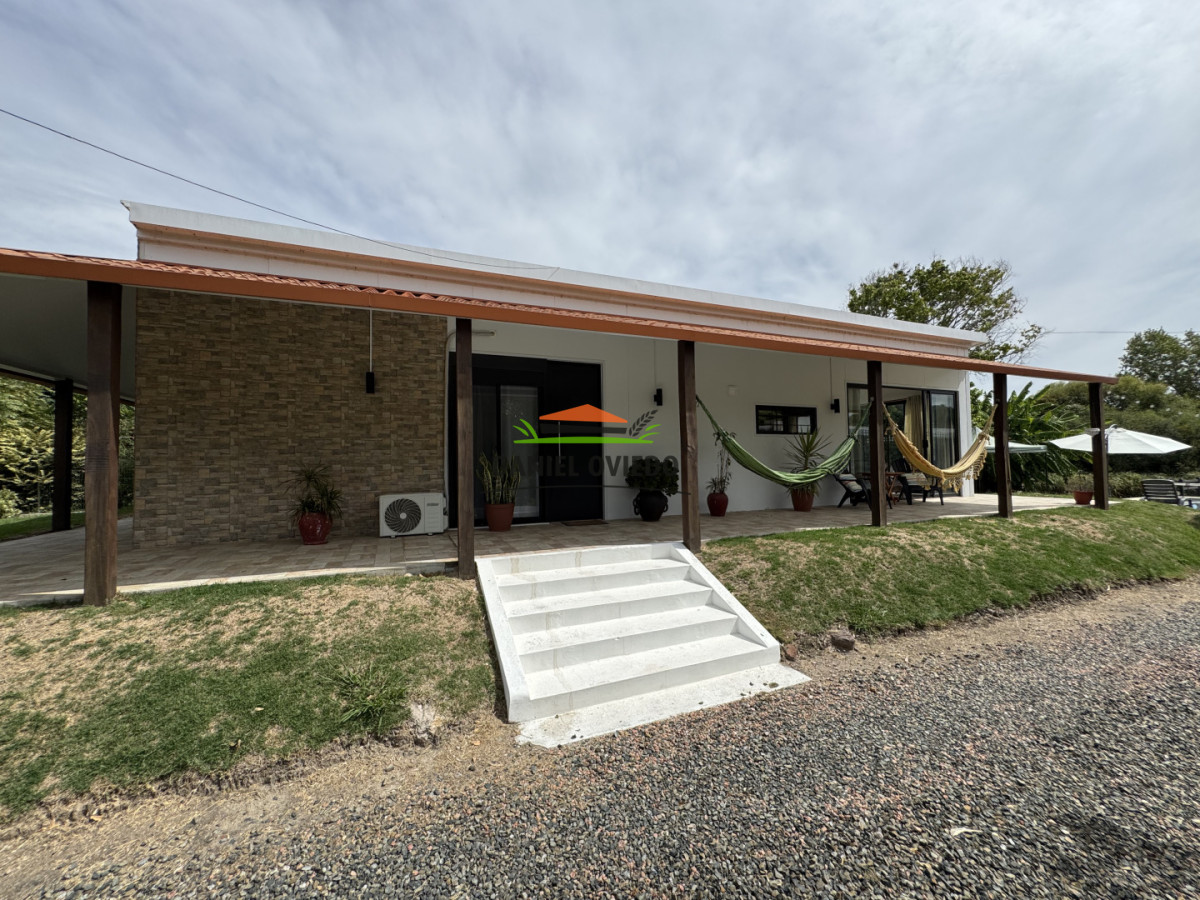 Casa ID.343/Excelente-casa-en-venta-con-piscina-y-muelle-a-arroyo-en-Boca-del-Cufré. - Excelente casa en venta con piscina y muelle a arroyo en Boca del Cufré.