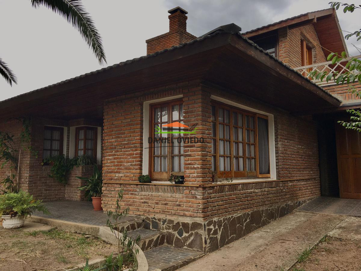 Casa ID.231/Casa-tipo-chalet-en-venta-a-metros-de-Av.-Rodó. - Casa tipo chalet en venta a metros de Av. Rodó.