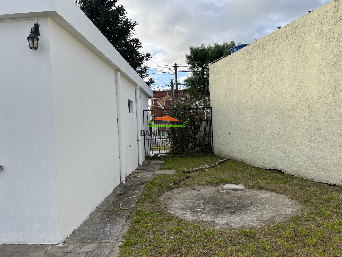 Casa ID.242/Excelente-casa-en-alquiler-3-dormitorios,-en-Roger-Balet,-Colonia. - Excelente casa en alquiler 3 dormitorios, en Roger Balet, Colonia.