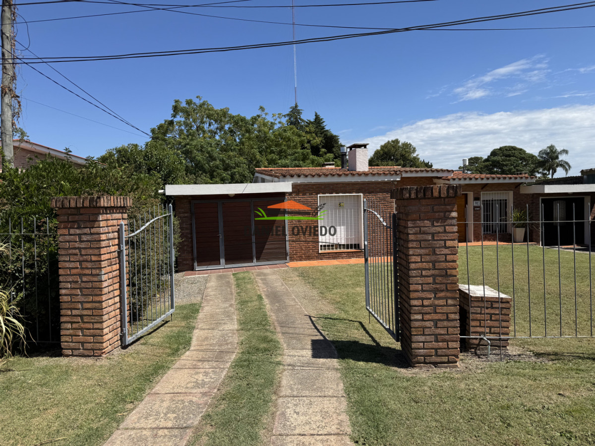 Casa ID.351/Casa-3-dormitorios-en-Nueva-Helvecia-con-piscina-y-gran-parque---Barrio-Artesano - Casa 3 dormitorios en Nueva Helvecia con piscina y gran parque - Barrio Artesano