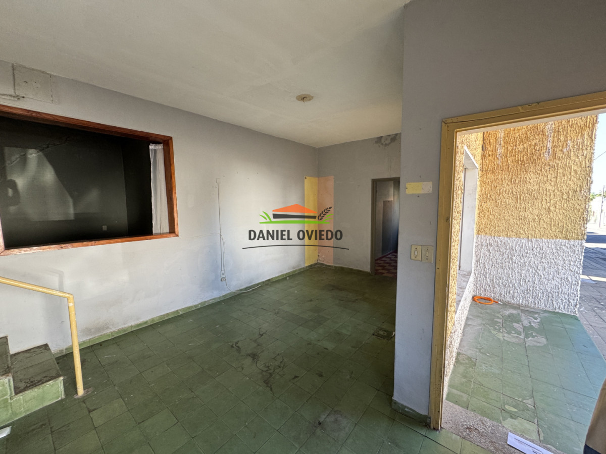 Casa ID.367/Casa-c - Casa céntrica en Nueva Helvecia, a 2 cuadras de la plaza