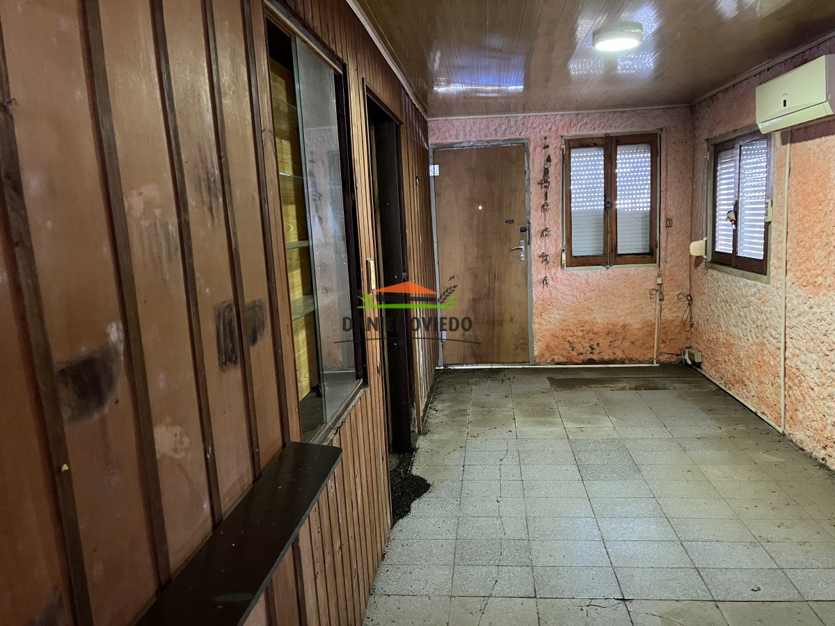 Casa ID.163 - Casa a reciclar con 2 galpones en venta en Nueva Helvecia.