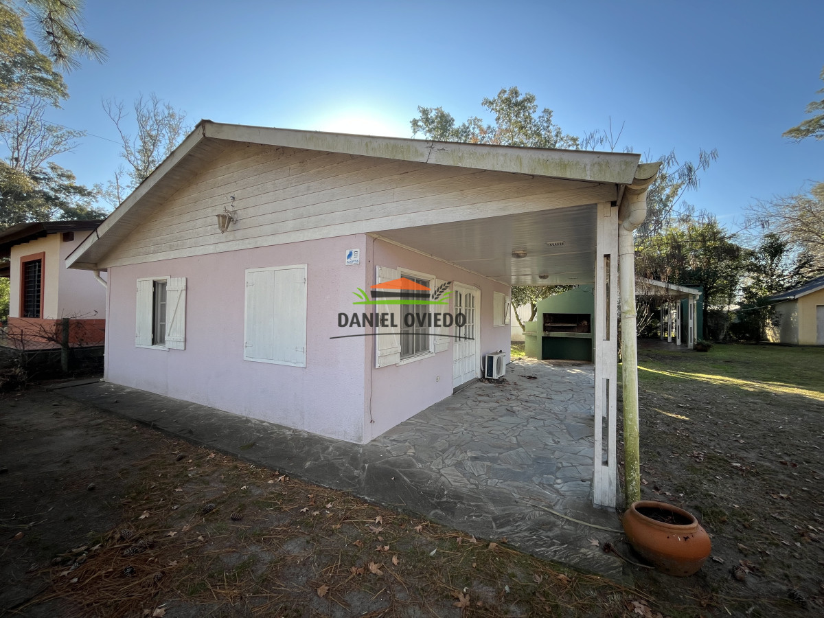 Casa ID.220/2-casas-y-1-galpón-en-venta-en-2-terrenos-pegados-en-Santa-Ana. - 2 casas y 1 galpón en venta en 2 terrenos pegados en Santa Ana.