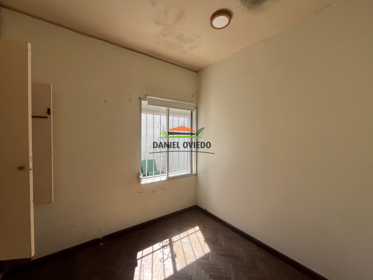 Casa ID.257/Amplia-casa-ubicada-en-el-centro-en-calle-Zorrilla-en-venta. - Amplia casa ubicada en el centro en calle Zorrilla en venta. 