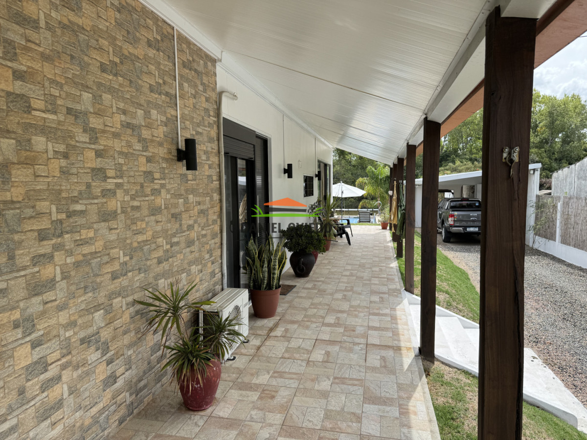 Casa ID.343/Excelente-casa-en-venta-con-piscina-y-muelle-a-arroyo-en-Boca-del-Cufré. - Excelente casa en venta con piscina y muelle a arroyo en Boca del Cufré.