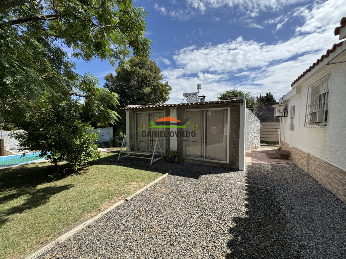 Casa ID.351/Casa-3-dormitorios-en-Nueva-Helvecia-con-piscina-y-gran-parque---Barrio-Artesano - Casa 3 dormitorios en Nueva Helvecia con piscina y gran parque - Barrio Artesano