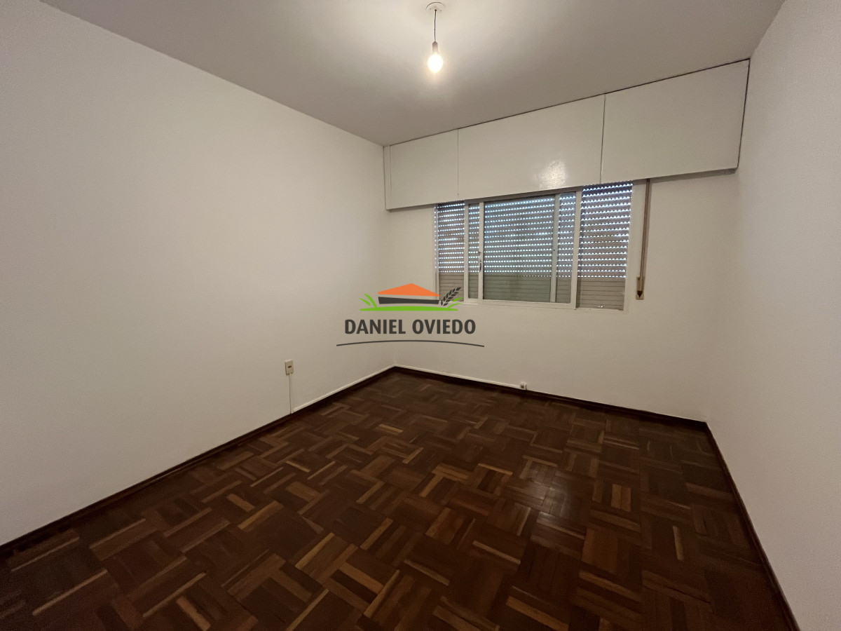 Casa ID.242/Excelente-casa-en-alquiler-3-dormitorios,-en-Roger-Balet,-Colonia. - Excelente casa en alquiler 3 dormitorios, en Roger Balet, Colonia.