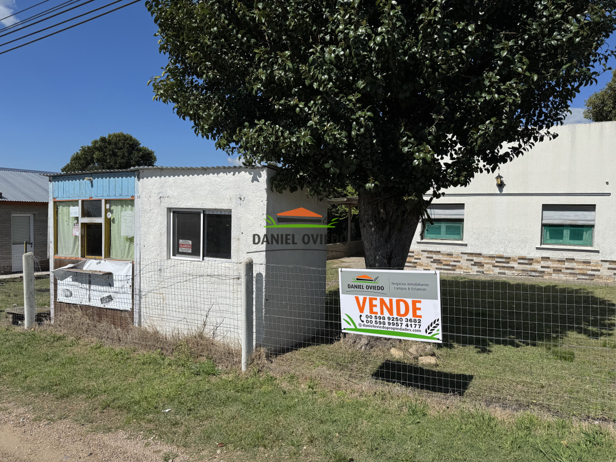 Casa ID.252/Casa-en-venta-sobre-carretera,-a-pasos-de-la-Escuela---ubicación-estratégica - Casa en venta sobre carretera, a pasos de la Escuela - ubicación estratégica