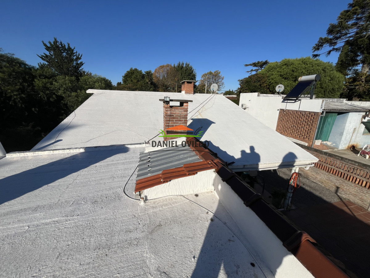 Casa ID.355/Excelente-propiedad-con-piscina,-barbacoa-y-garaje-en-Nueva-Helvecia - Excelente propiedad con piscina, barbacoa y garaje en Nueva Helvecia