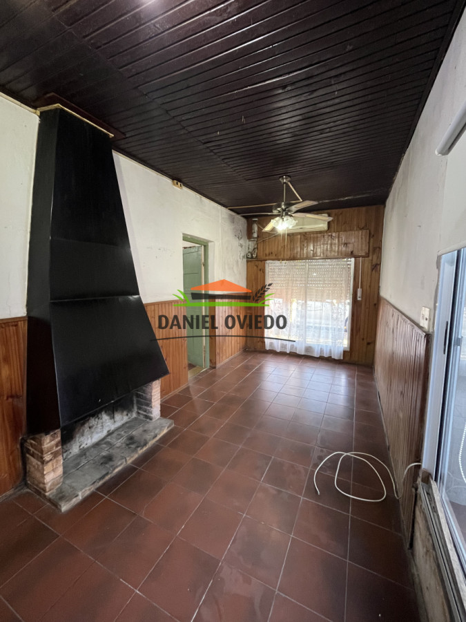 Casa ID.233/Casa-en-venta-en-calle-Rodó-enfrente-a-escuela-40. - Casa en venta en calle Rodó enfrente a escuela 40.