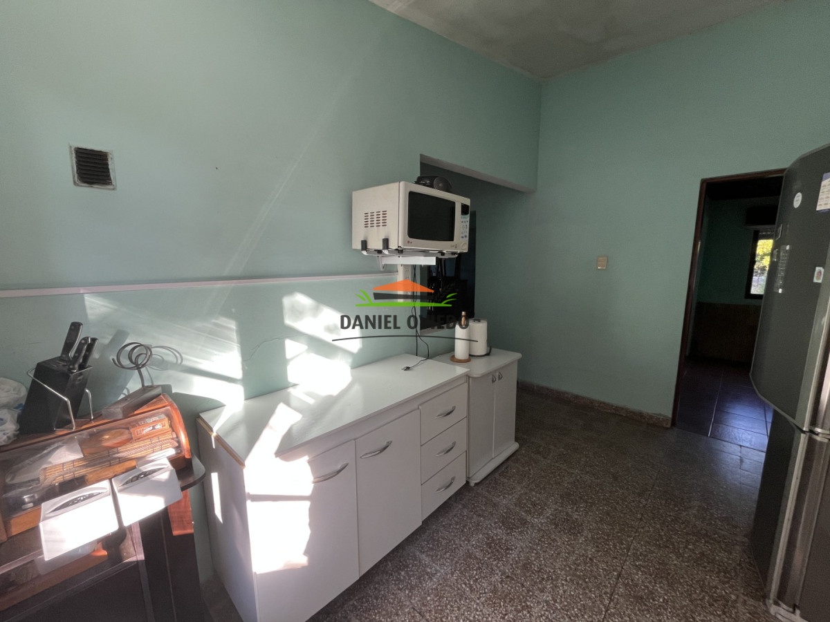 Casa ID.355/Excelente-propiedad-con-piscina,-barbacoa-y-garaje-en-Nueva-Helvecia - Excelente propiedad con piscina, barbacoa y garaje en Nueva Helvecia