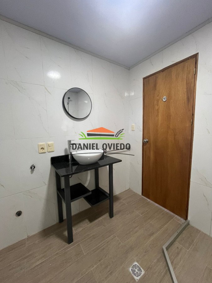 Casa ID.384/Casa-de-2-dormitorios-a-reciclada-a-nueva-en-venta-en-calle-Defensa. - Casa de 2 dormitorios a reciclada a nueva en venta en calle Defensa.