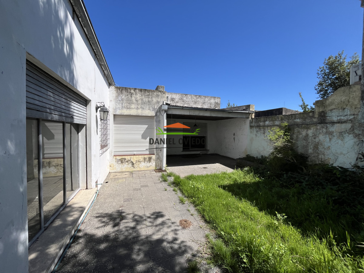 Casa ID.257/Amplia-casa-ubicada-en-el-centro-en-calle-Zorrilla-en-venta. - Amplia casa ubicada en el centro en calle Zorrilla en venta. 
