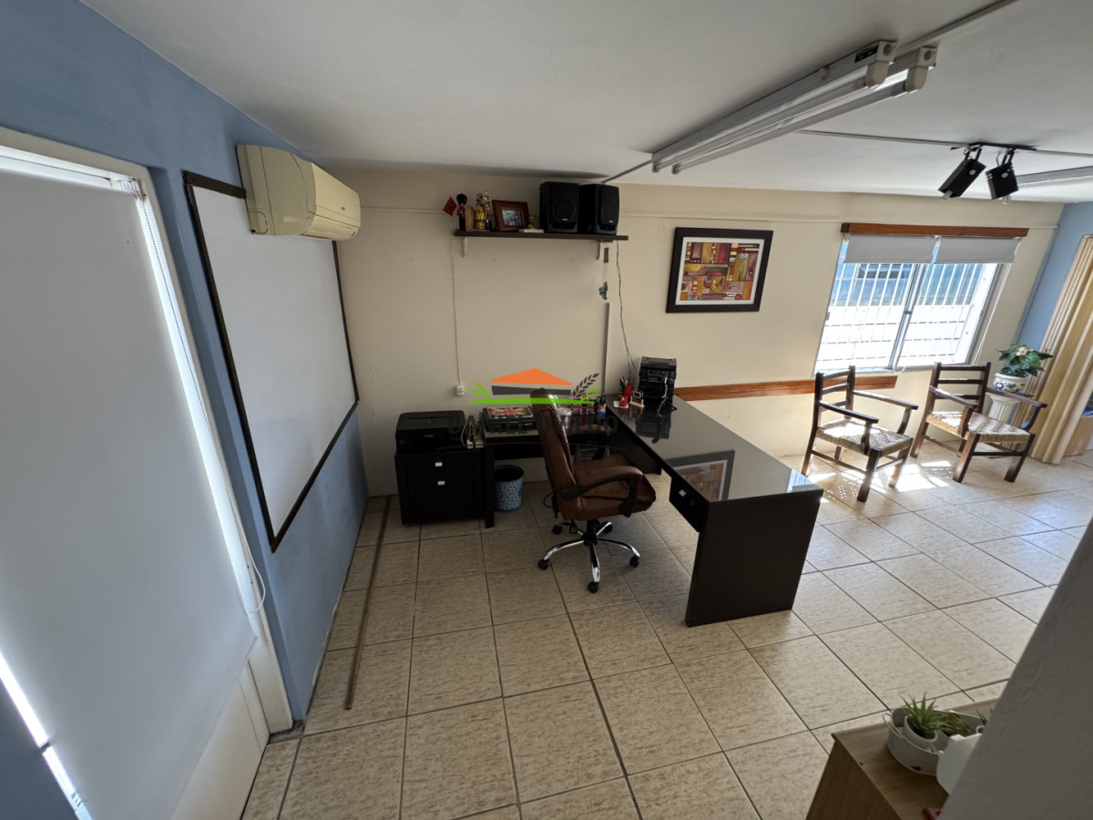 Casa ID.351/Casa-3-dormitorios-en-Nueva-Helvecia-con-piscina-y-gran-parque---Barrio-Artesano - Casa 3 dormitorios en Nueva Helvecia con piscina y gran parque - Barrio Artesano