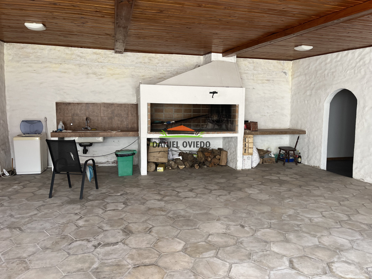 Casa ID.169 - Muy buena casa en venta en el centro de Carmelo.