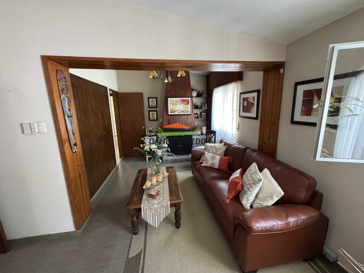 Casa ID.351/Casa-3-dormitorios-en-Nueva-Helvecia-con-piscina-y-gran-parque---Barrio-Artesano - Casa 3 dormitorios en Nueva Helvecia con piscina y gran parque - Barrio Artesano