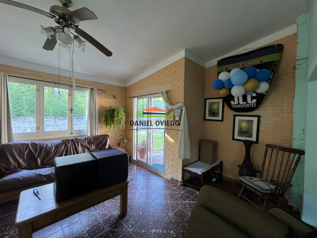 Casa ID.355/Excelente-propiedad-con-piscina,-barbacoa-y-garaje-en-Nueva-Helvecia - Excelente propiedad con piscina, barbacoa y garaje en Nueva Helvecia