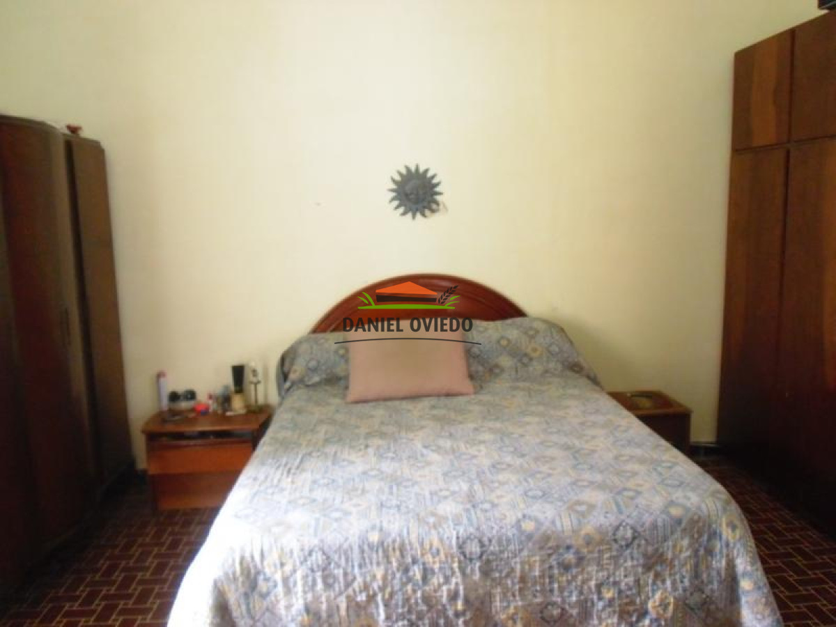 Casa ID.87/Casa-en-esquina-en-venta-en-Barrio-Histórico,-Colonia. - Casa en esquina en venta en Barrio Histórico, Colonia.