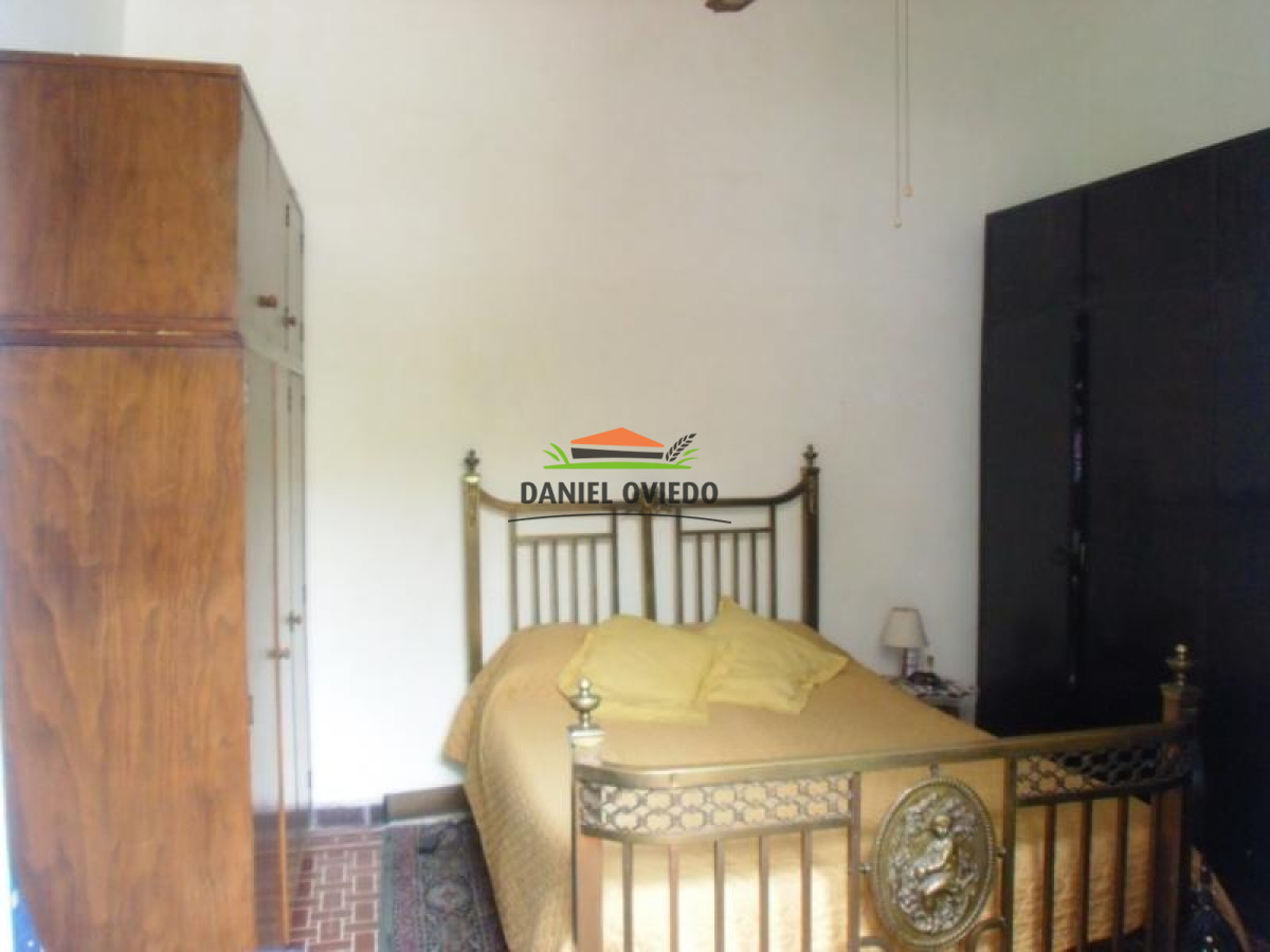 Casa ID.87/Casa-en-esquina-en-venta-en-Barrio-Histórico,-Colonia. - Casa en esquina en venta en Barrio Histórico, Colonia.