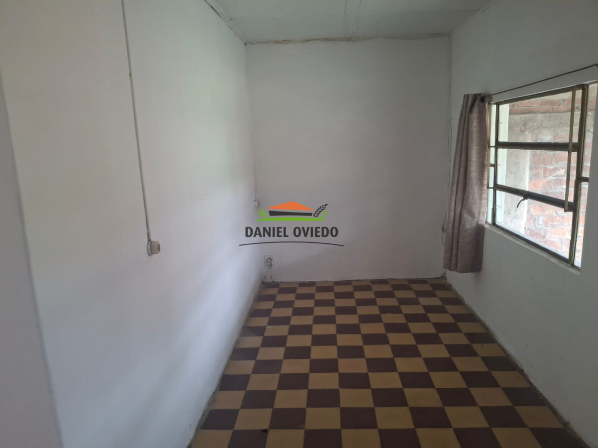 Casa ID.340/Muy-buena-ubicaci - Muy buena ubicación casa a reciclar en Carmelo.